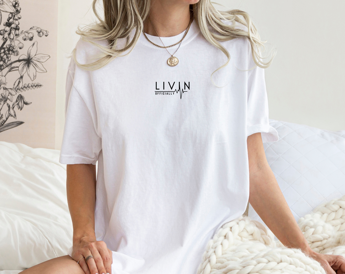 work life balance Living your best life living officially motivational quote oversizes travel t-shirt airport aesthetic and casual outfit ideas- lifeline heartbeat tshirt